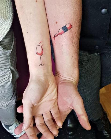 tatuajes de amigas copa de vino|Tatuaje de mejores amigas